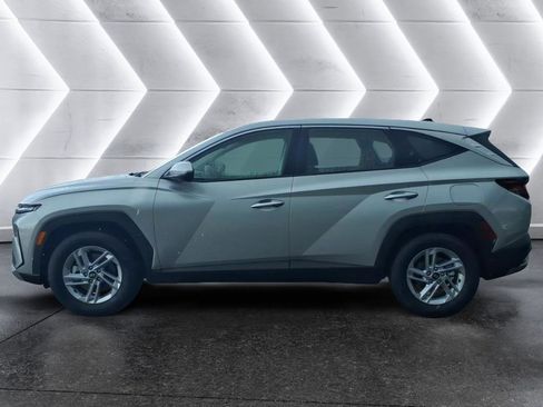New 2026 Hyundai Tucson SE FWD image 2
