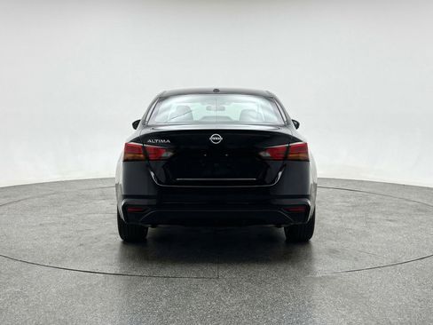 Used 2025 Nissan Altima 2.5 SR FWD image 7
