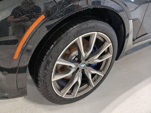 Used 2022 BMW X7 M50i w/ Luxury Seating Package AWD/4WD image 9