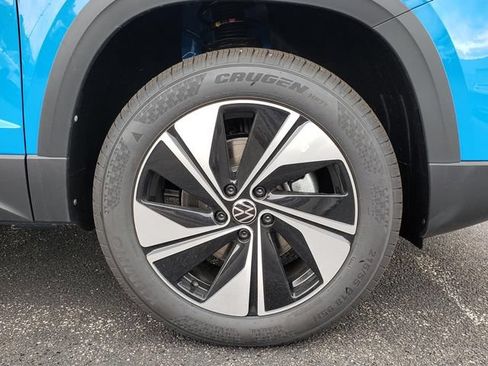 New 2026 Volkswagen Taos SE AWD/4WD image 12