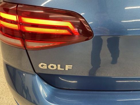 Used 2019 Volkswagen Golf S image 6