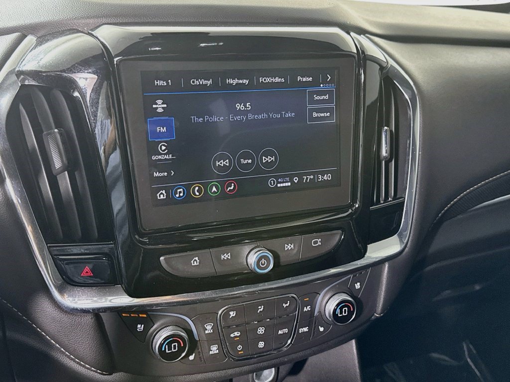 Used 2023 Chevrolet Traverse Premier FWD image 17