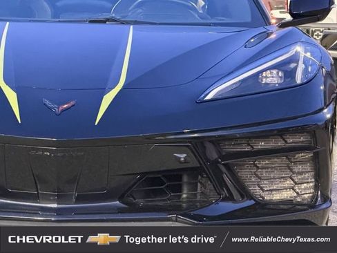 Used 2023 Chevrolet Corvette Stingray Preferred Conv w/ Z51 Performance Package RWD image 4