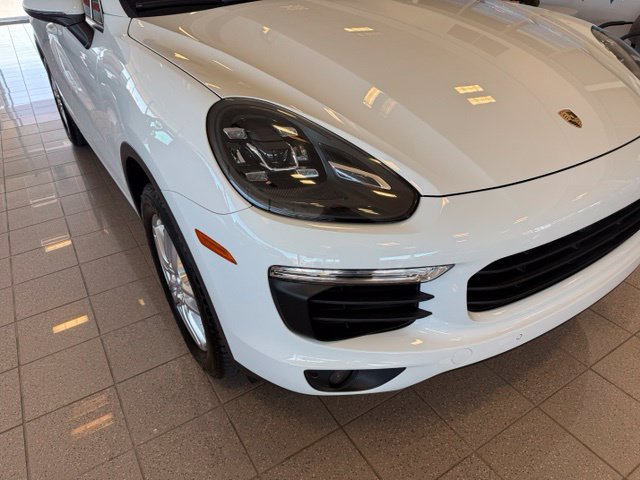 Used 2016 Porsche Cayenne AWD/4WD image 9