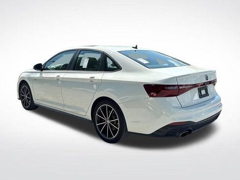 Used 2025 Volkswagen Jetta GLI Autobahn FWD image 3