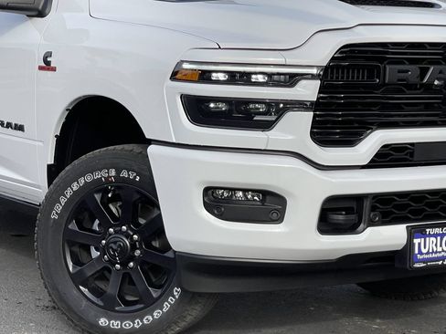New 2026 RAM 2500 Laramie AWD/4WD image 5
