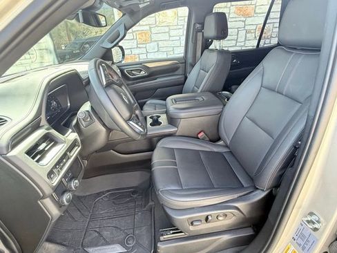 Used 2023 Chevrolet Tahoe RST image 11