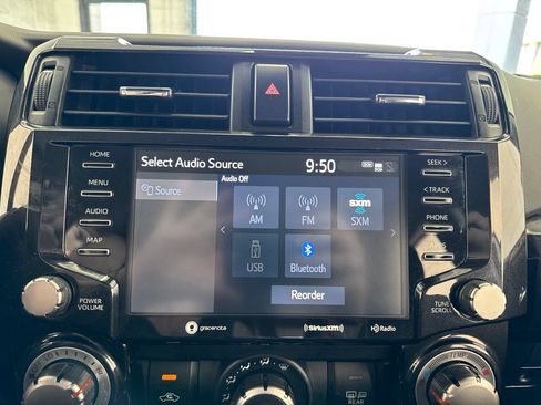 Used 2020 Toyota 4Runner TRD Off-Road AWD/4WD image 26