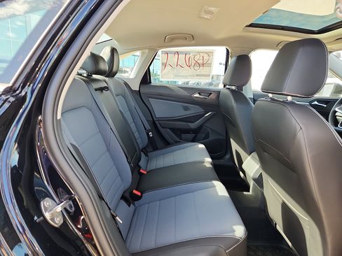 New 2026 Volkswagen Jetta SE FWD image 14