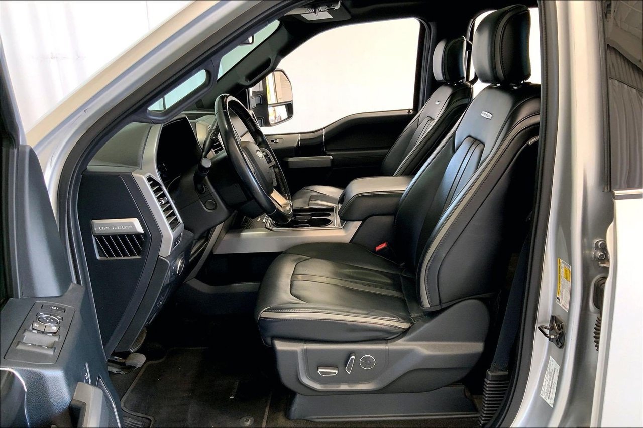 Used 2018 Ford F250 Platinum w/ Platinum Ultimate Package AWD/4WD image 15