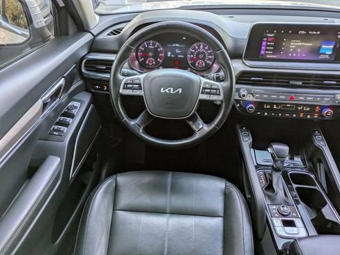 Used 2022 Kia Telluride EX w/ EX Premium Package image 18