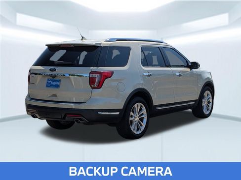 Used 2018 Ford Explorer Limited FWD image 7