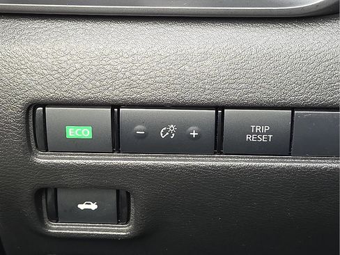 Used 2022 Nissan Sentra S image 21