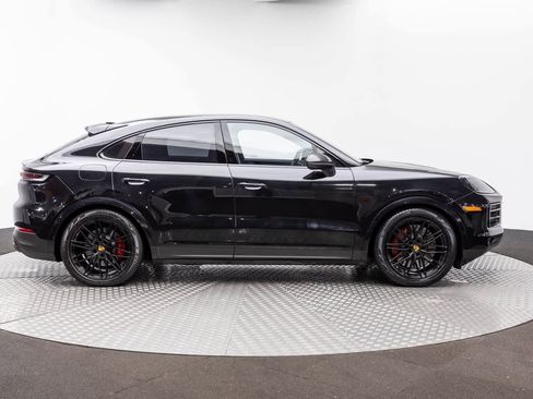 Used 2024 Porsche Cayenne S image 63