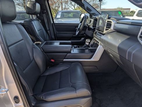 Used 2024 Toyota Tundra Platinum AWD/4WD image 31