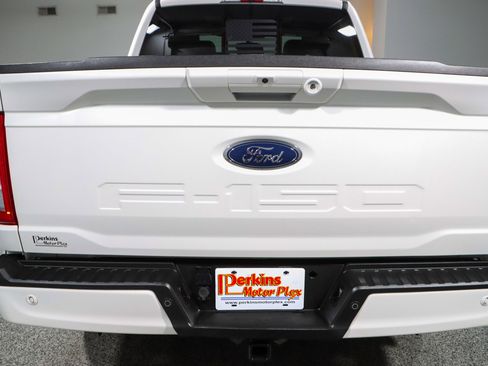 Used 2022 Ford F150 Lariat w/ Equipment Group 502A High AWD/4WD image 8
