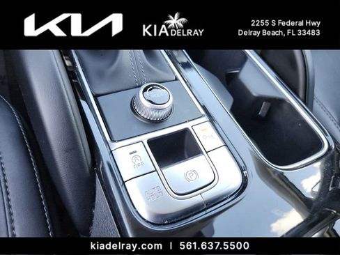 Used 2024 Kia Telluride LX FWD image 24
