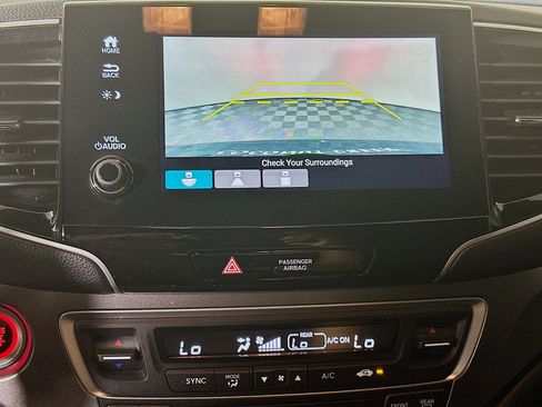 Used 2021 Honda Passport Sport image 25