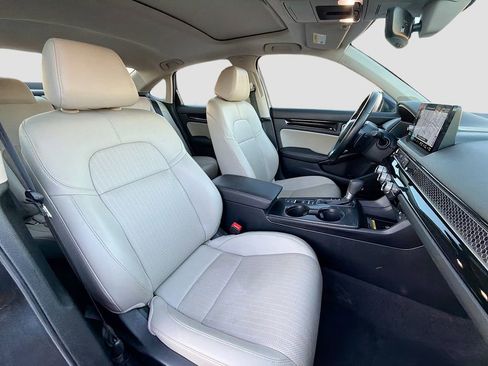 Used 2024 Honda Civic Touring image 29