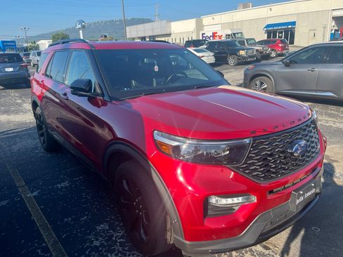 Used 2020 Ford Explorer ST w/ ST High-Performance Pack AWD/4WD image 3