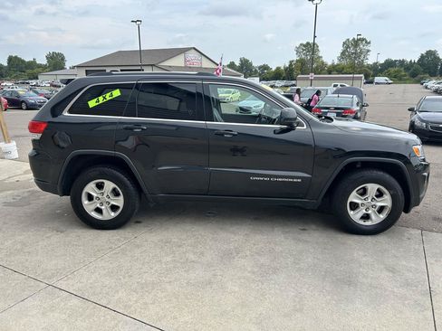 Used 2016 Jeep Grand Cherokee Laredo w/ Quick Order Package 23E AWD/4WD image 4