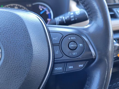 Used 2019 Toyota RAV4 Limited image 27