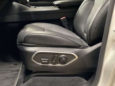 Used 2022 Jeep Wagoneer Series II image 14