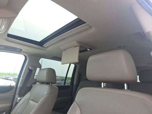 Used 2019 GMC Yukon XL SLT w/ Open Road Package image 15