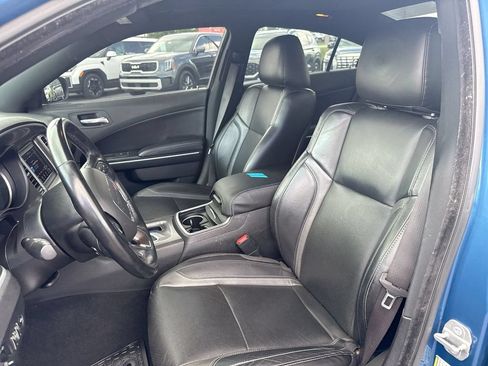 Used 2022 Dodge Charger SXT w/ Leather Interior Group RWD image 21