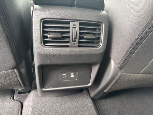 New 2026 Nissan Rogue SV w/ Cold Weather Package FWD image 31