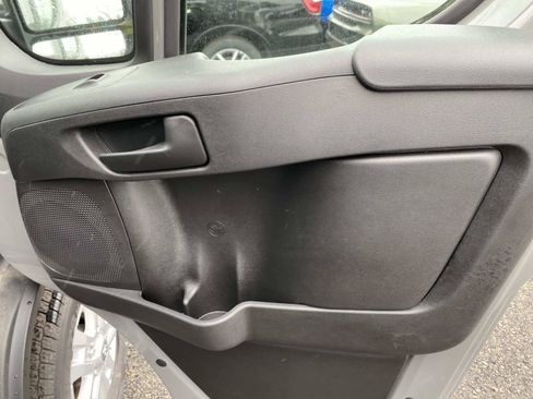 Used 2025 RAM ProMaster 3500 w/ Quick Order Package 22H SLT+ FWD image 23
