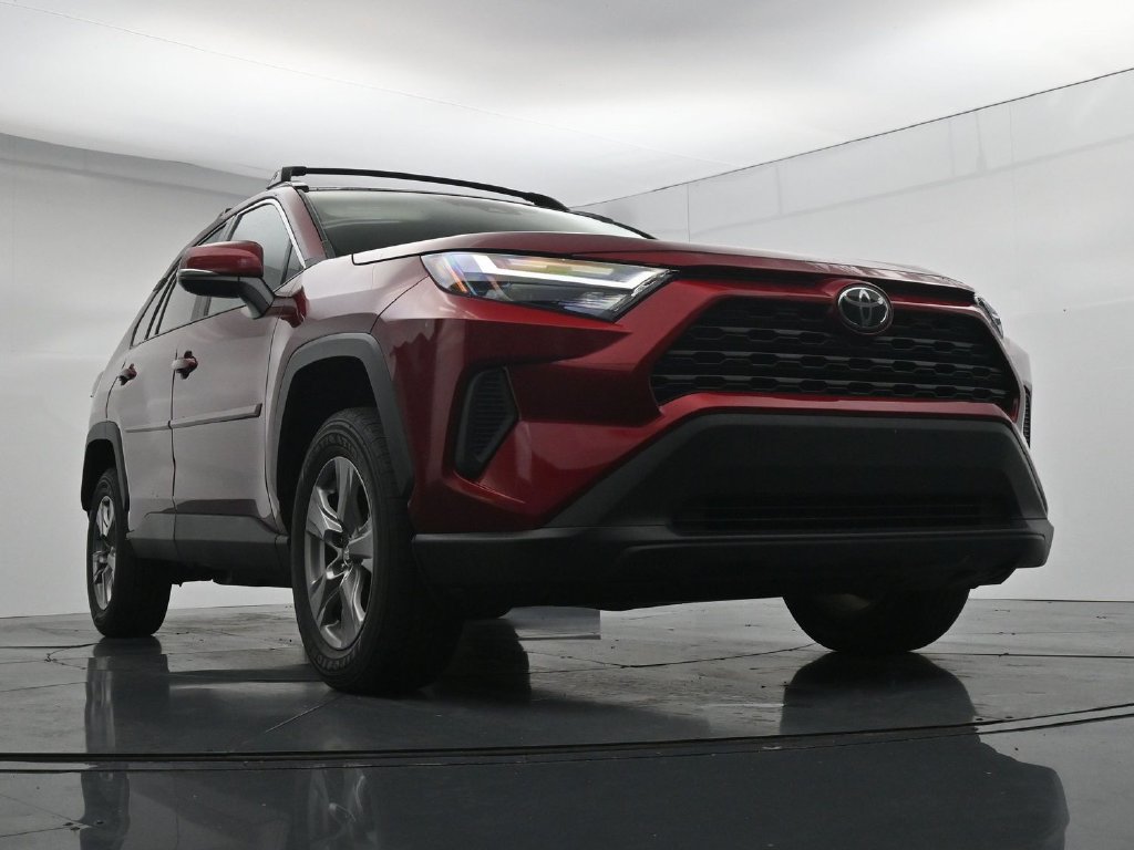 Used 2023 Toyota RAV4 XLE w/ Convenience Package AWD/4WD image 18
