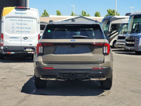 New 2026 Ford Explorer ST-Line w/ ST-Line Street Pack AWD/4WD image 5