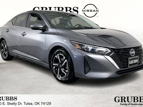 Used 2024 Nissan Sentra SV image 1