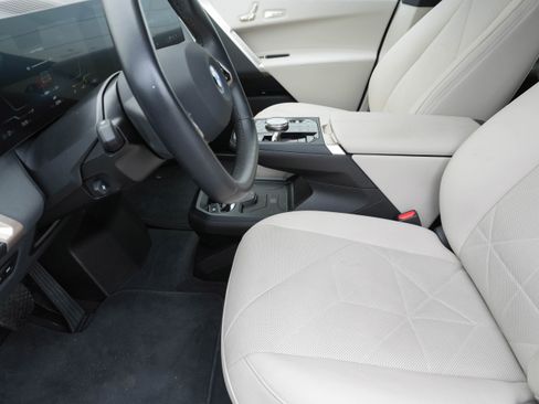 Certified 2024 BMW iX xDrive50 w/ Premium Package image 12