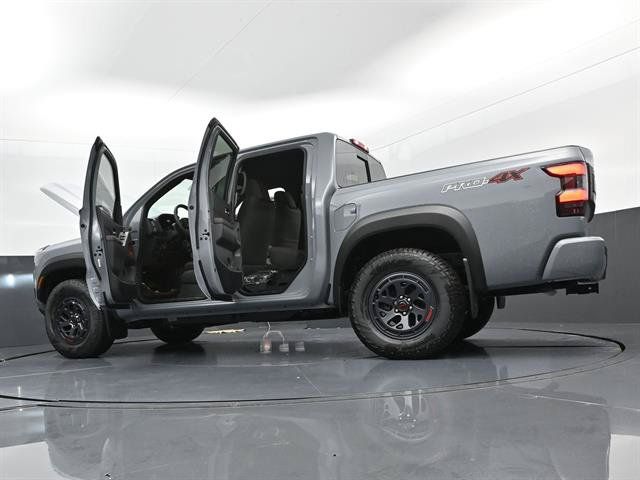 Used 2025 Nissan Frontier PRO-4X w/ Pro Convenience Package AWD/4WD image 43