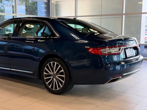 Used 2017 Lincoln Continental Select w/ Climate Package FWD image 13
