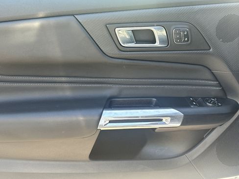 Used 2025 Ford Mustang Premium RWD image 4