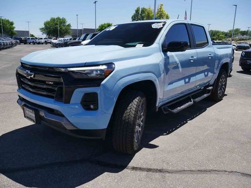 Used 2026 Chevrolet Colorado Z71 w/ Technology Package AWD/4WD image 4