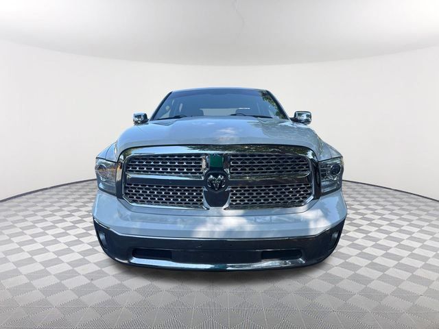 Used 2017 RAM 1500 Laramie AWD/4WD image 2