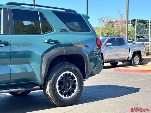 Certified 2026 Toyota 4Runner TRD Off-Road AWD/4WD image 10