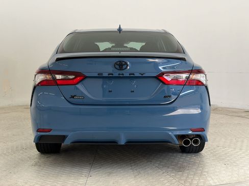 Used 2024 Toyota Camry SE FWD image 10
