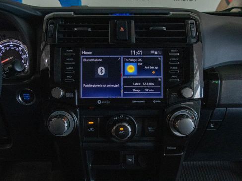 Used 2021 Toyota 4Runner Venture w/ Moonroof Package AWD/4WD image 4
