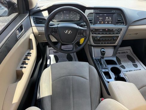 Used 2017 Hyundai Sonata SE image 30