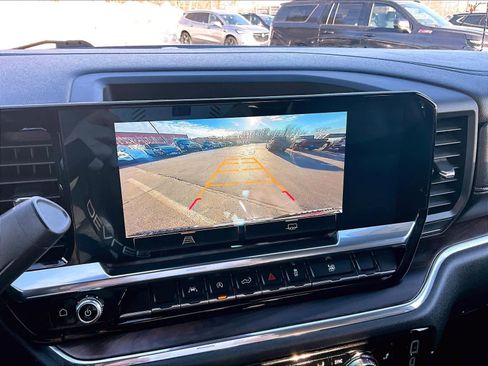 Used 2024 GMC Sierra 1500 SLT image 27