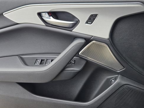 Certified 2025 Acura TLX w/ Technology Package image 32