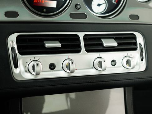Used 2002 BMW Z8 image 26