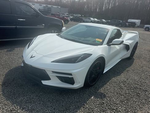 Used 2023 Chevrolet Corvette Stingray Preferred Conv w/ Z51 Performance Package image 3