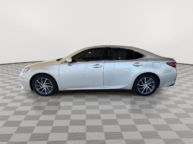 Used 2016 Lexus ES 350 w/ Luxury Package w/Wood Trim FWD image 6
