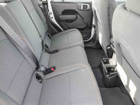 New 2026 Jeep Gladiator Sport image 18